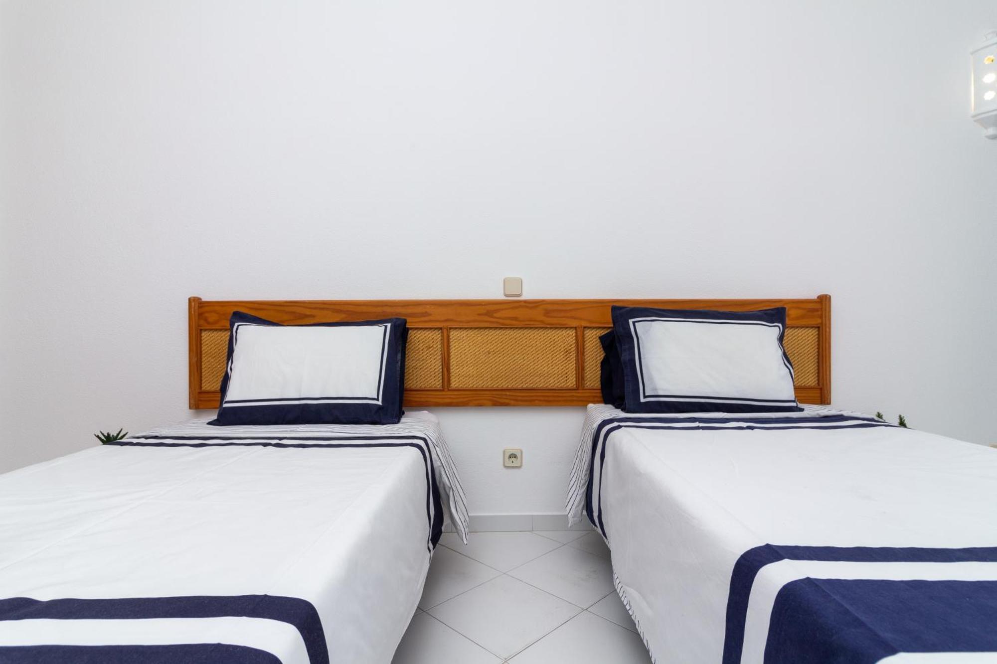 Old Town Apartment Nearthe Beach อัลบูเฟรา ภายนอก รูปภาพ